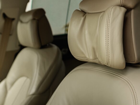 2011 Audi A8 III (D4), бежевый, 1700000 рублей - вид 10