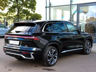 2023 Geely Monjaro I, чёрный, 3054000 рублей, вид 4