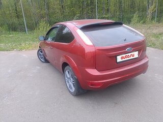 2009 Ford Focus II Рестайлинг, красный, 580000 рублей, вид 3
