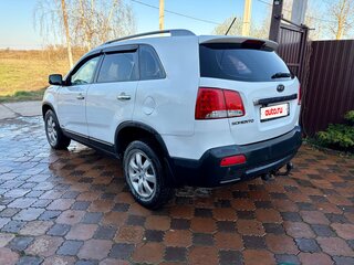 2009 Kia Sorento II, белый, 1250000 рублей, вид 5