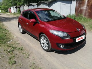 2012 Renault Megane III, красный, 820000 рублей, вид 3