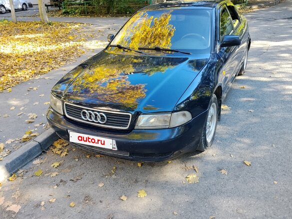 1998 Audi A4 I (B5), синий, 300000 рублей - вид 2