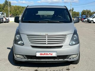 2011 Hyundai Grand Starex I, серый, 800000 рублей, вид 2