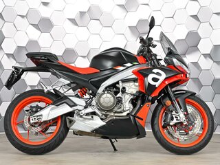 2021 Aprilia Tuono 660, чёрный, 929000 рублей, вид 3