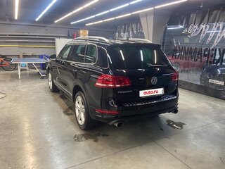 2013 Volkswagen Touareg II, чёрный, 2750000 рублей, вид 3