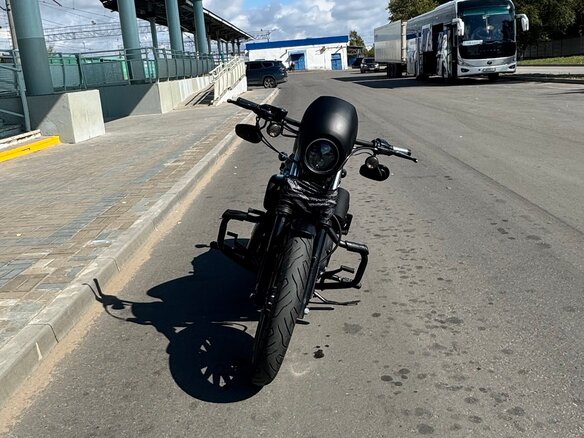2009 Harley-Davidson Sportster 883, чёрный, 600000 рублей - вид 1