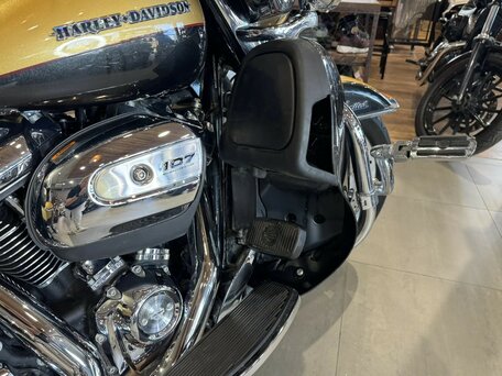2017 Harley-Davidson Ultra Limited, золотистый, 1650000 рублей, вид 5