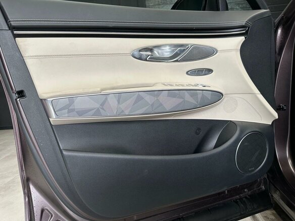 2023 Genesis GV70 I, красный, 10650000 рублей - вид 8