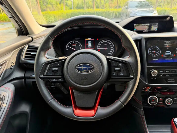 2023 Subaru Forester V Рестайлинг, чёрный, 2700001 рублей - вид 10