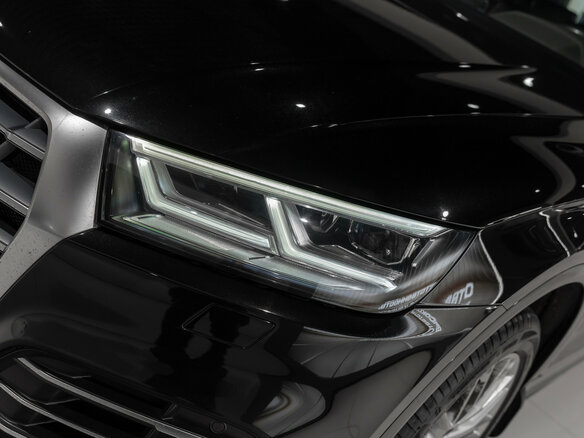 2020 Audi Q5 II (FY), чёрный, 3075000 рублей - вид 25