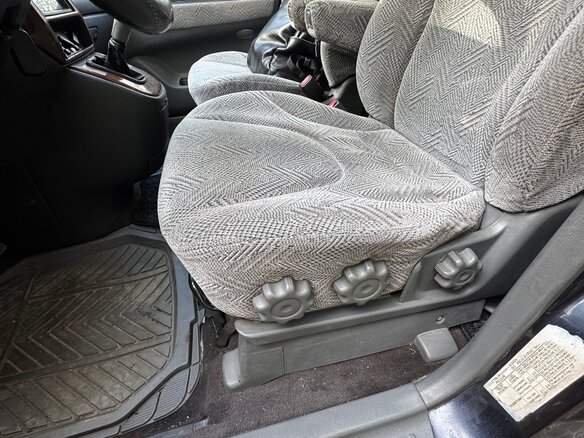 1999 Mitsubishi Space Wagon III, синий, 279000 рублей - вид 13