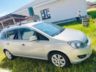 2011 Opel Zafira B Рестайлинг, бежевый, 600000 рублей, вид 2