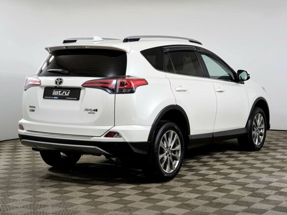 2017 Toyota RAV4 IV (XA40) Рестайлинг, белый - вид 4