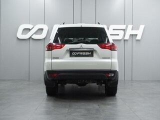 2013 Mitsubishi Pajero Sport II, белый, 2099000 рублей, вид 4