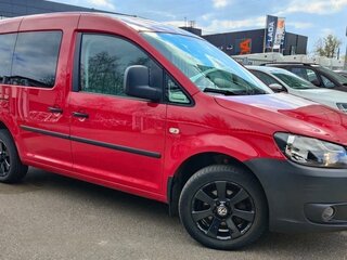 2013 Volkswagen Caddy III Рестайлинг, красный, 1200000 рублей, вид 4