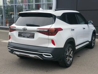2020 Kia Seltos I, белый, 2178000 рублей, вид 4
