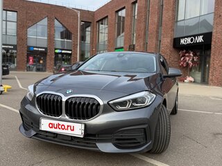 2020 BMW 1 серии 118i III (F40), синий, 2150000 рублей, вид 1