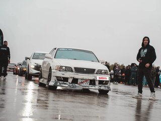 1996 Toyota Chaser VI (X100), белый, 660000 рублей, вид 4