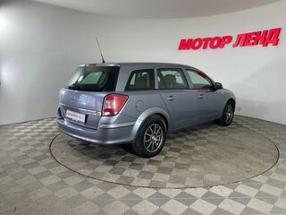 2011 Opel Astra H Рестайлинг, серый, 700000 рублей, вид 4