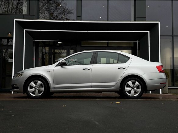 2019 Skoda Octavia III (A7) Рестайлинг, серебристый, 2039900 рублей - вид 7