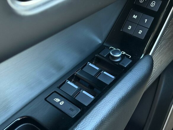 2019 Land Rover Range Rover Velar I, серебристый, 4550000 рублей - вид 13