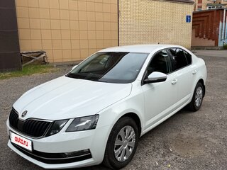 2018 Skoda Octavia III (A7) Рестайлинг, белый, 1590000 рублей, вид 3
