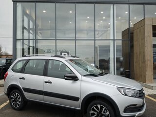 2025 Lada (ВАЗ) Granta Cross I Рестайлинг, серебристый, 1237900 рублей, вид 3