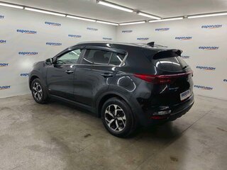 2022 Kia Sportage IV Рестайлинг, чёрный, 2650000 рублей, вид 4