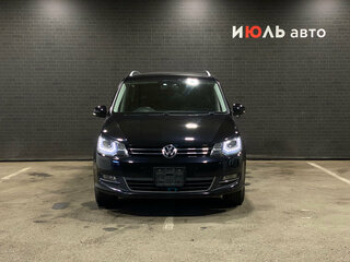 2011 Volkswagen Sharan II, чёрный, 1415000 рублей, вид 2