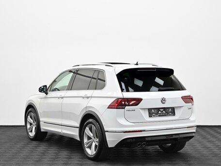2018 Volkswagen Tiguan II, белый, 2115000 рублей, вид 2