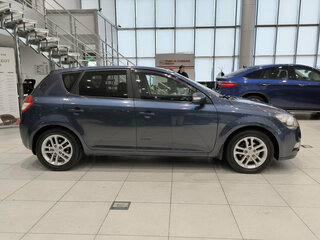 2010 Kia Ceed I Рестайлинг, синий, 910000 рублей, вид 4