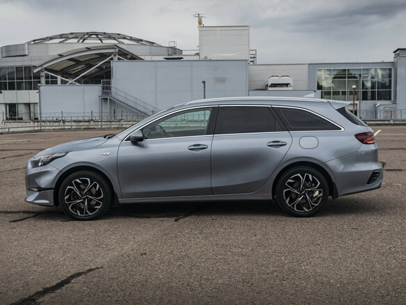 2022 Kia Ceed III Рестайлинг, серый - вид 7