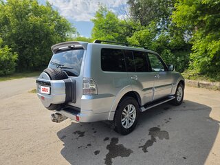2011 Mitsubishi Pajero IV Рестайлинг 1, серебристый, 1999000 рублей, вид 4