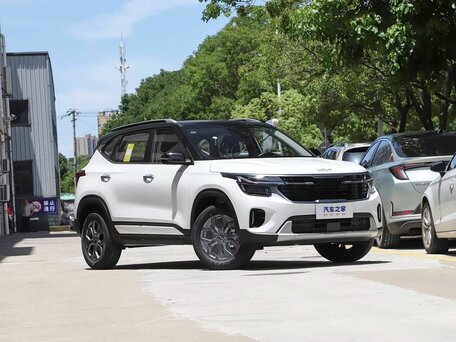 2026 Kia Seltos I Рестайлинг, белый, 2200000 рублей, вид 3