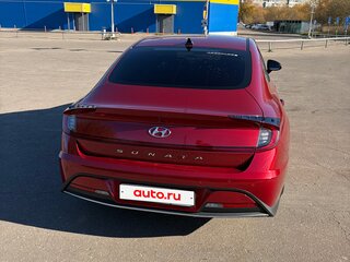 2020 Hyundai Sonata VIII (DN8), красный, 1900000 рублей, вид 3
