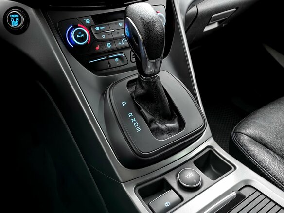 2018 Ford Kuga II Рестайлинг, чёрный - вид 18