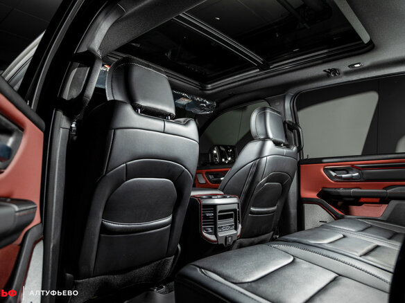 2025 Ram 1500 Crew Cab V Рестайлинг, чёрный, 9290000 рублей - вид 17