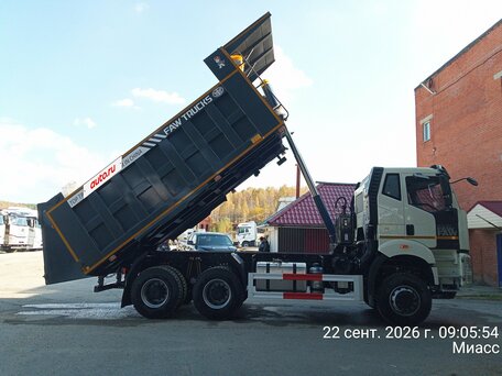 2026 FAW J6 CA3250, белый, 12990000 рублей, вид 3