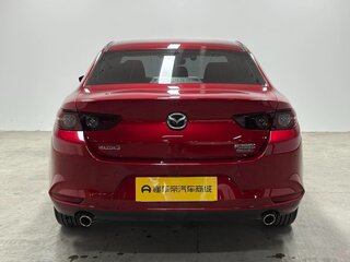 2022 Mazda 3 Axela IV (BP), красный, 1550000 рублей, вид 5