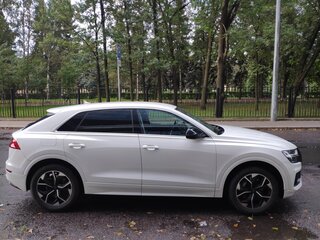 2019 Audi Q8 45 TDI I (4M), белый, 5555555 рублей, вид 4