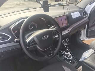 2024 Lada (ВАЗ) Vesta I Рестайлинг (NG), белый, 950000 рублей, вид 4