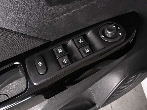 2017 Renault Kaptur I, белый, 1739000 рублей - вид 18