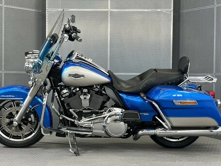 2018 Harley-Davidson Road King, синий, 1549000 рублей, вид 5