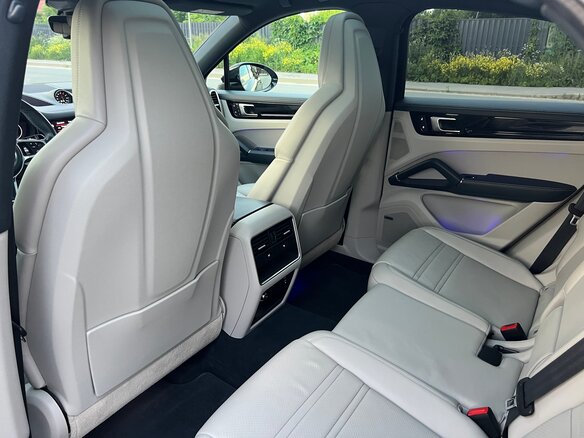 2021 Porsche Cayenne Coupé III, чёрный, 7999000 рублей - вид 20