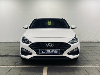 2023 Hyundai i30 III Рестайлинг 2, белый, 1690000 рублей, вид 2