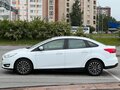 2018 Ford Focus III Рестайлинг, белый, 850000 рублей - вид 4