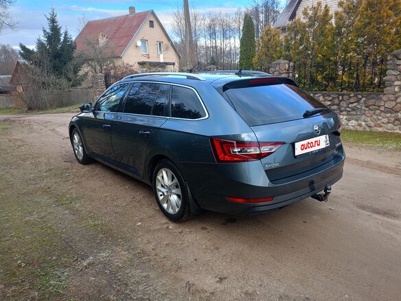 2017 Skoda Superb III, серый, 1600000 рублей - вид 8