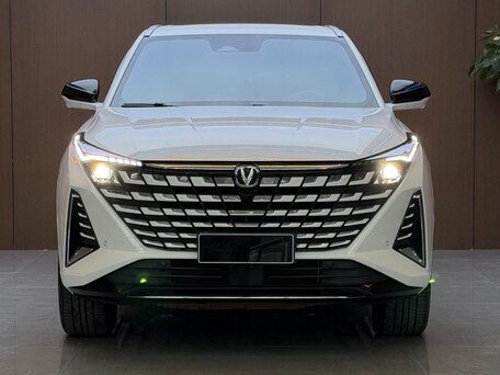 2026 Changan UNI-Z, белый, 2270000 рублей, вид 3
