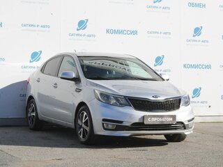 2017 Kia Rio IV, серебристый, 1050000 рублей, вид 3
