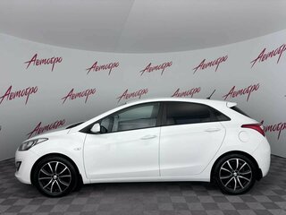 2016 Hyundai i30 II Рестайлинг, белый, 920000 рублей, вид 2